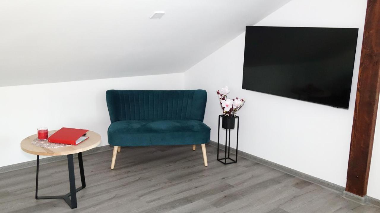 Apartman Megi & Studio Apartman Tomi - Self Check In Krapina Exteriör bild
